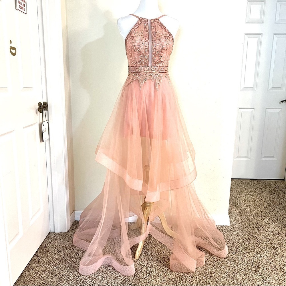 JOVANI Peach sequins beaded Ruffled Tulle prom wedding formal maxi dress size 4